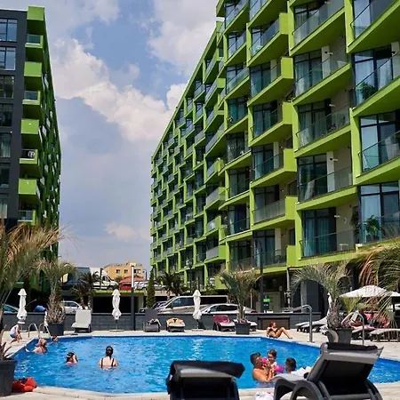 アパートホテル Apartament Madagascar By Alz 3*